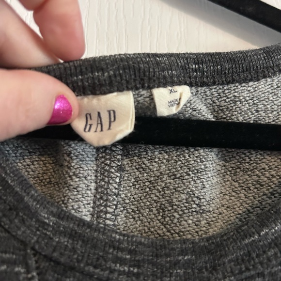 Gray Short Sleeve Dress with Zipper Pockets - Picture 3 of 5